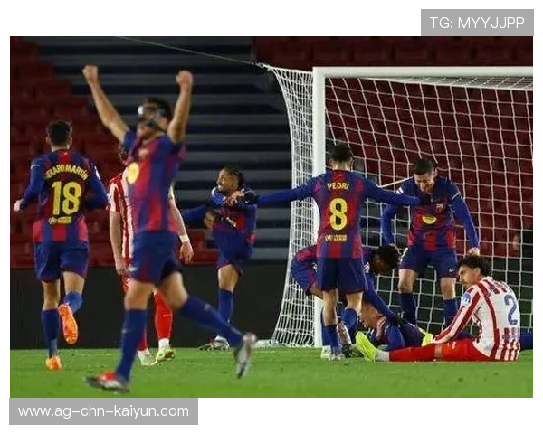 巴萨新战略揭秘：引入强硬型中场，重塑球队核心竞争力